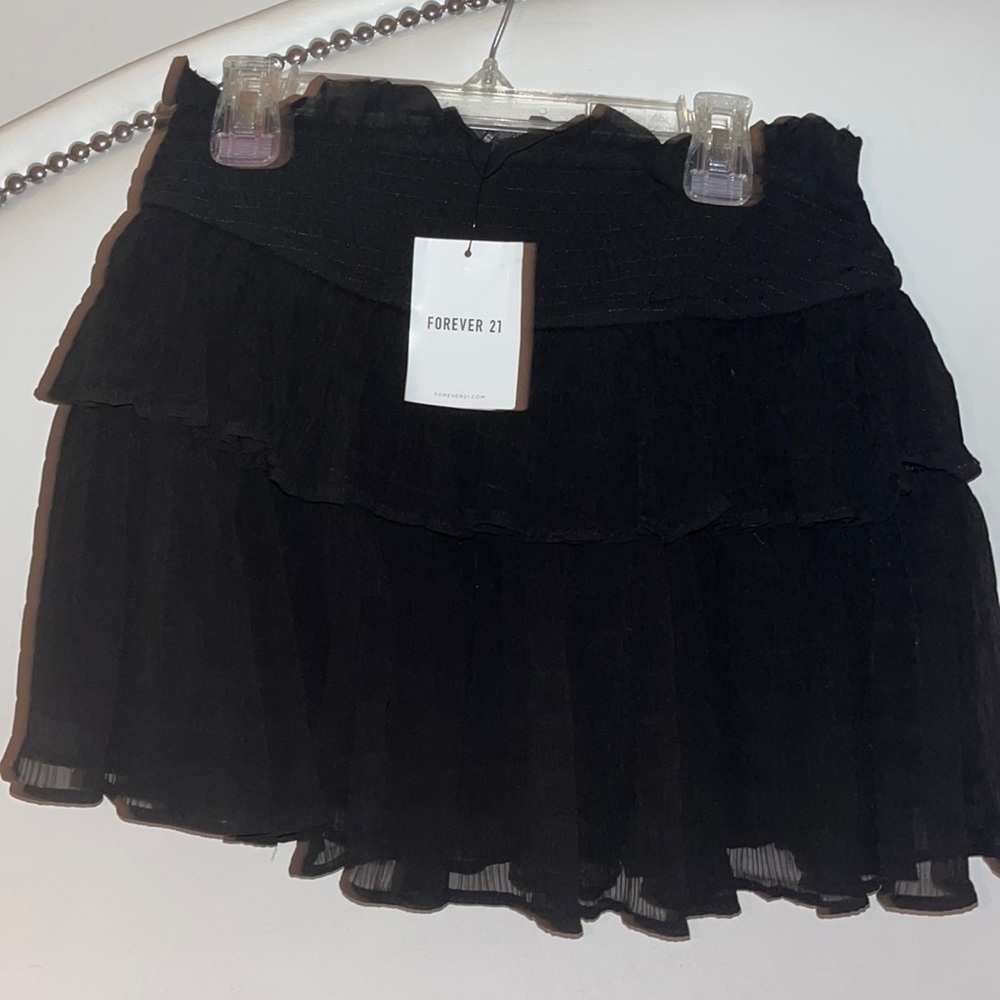 Forever 21 NWT smocked layered skirt